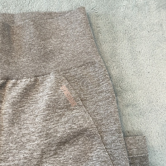 Gymshark leggings - Picture 3 of 3